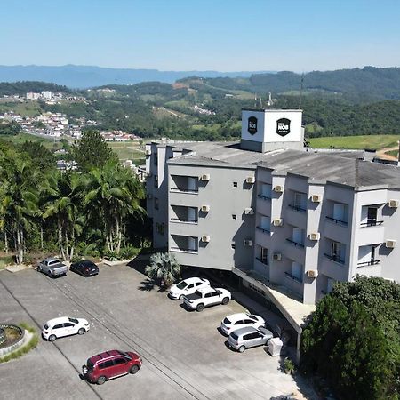 Real Nob Hotel Orleães Exterior foto