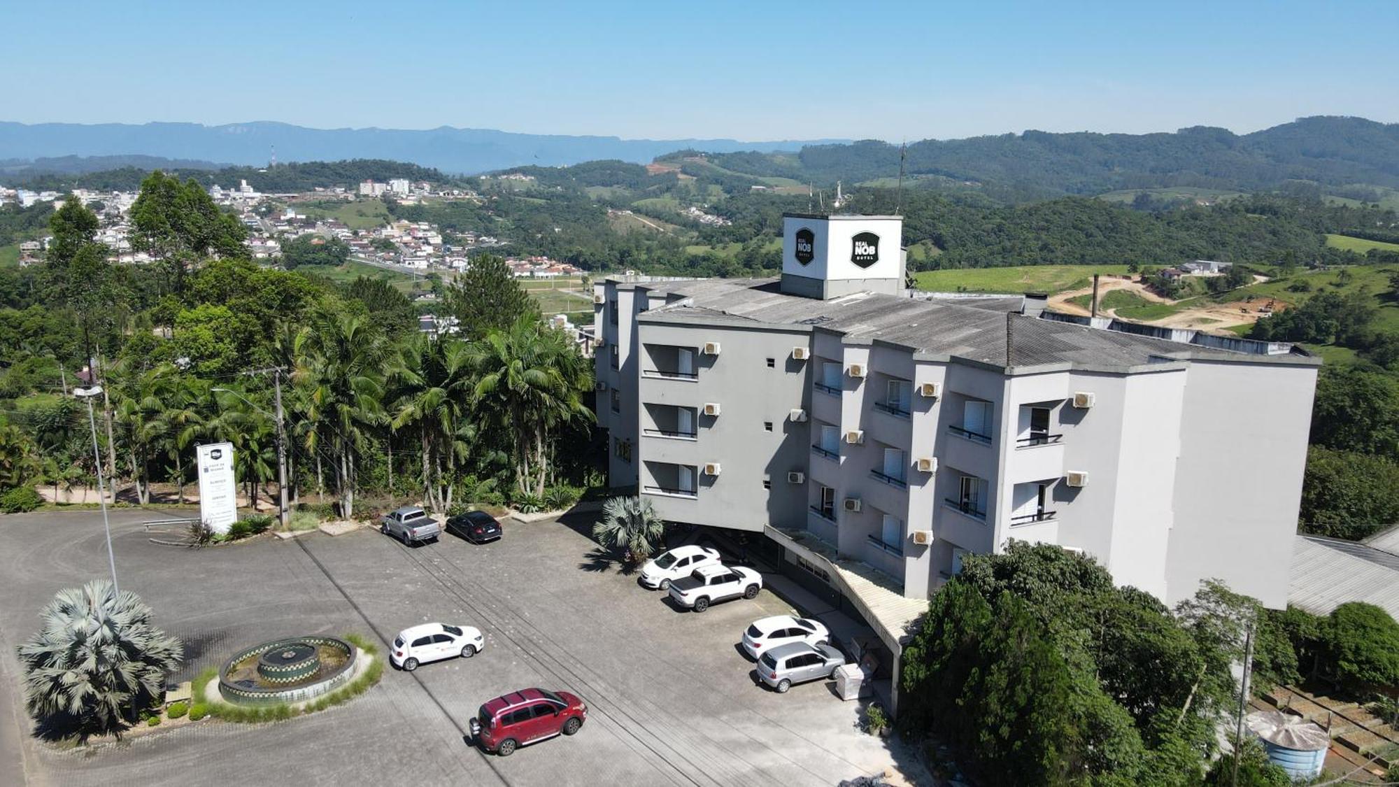 Real Nob Hotel Orleães Exterior foto
