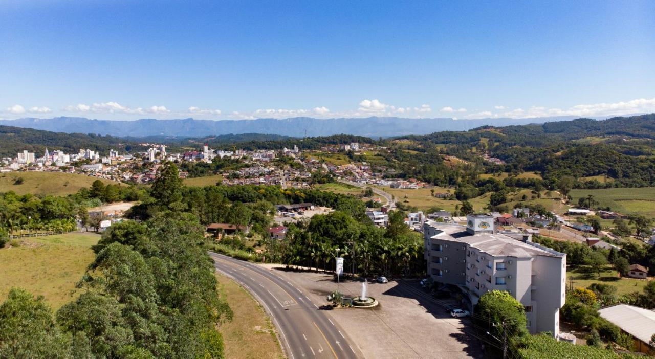 Real Nob Hotel Orleães Exterior foto